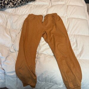 Women’s Vuori yellow Jogger Pants
